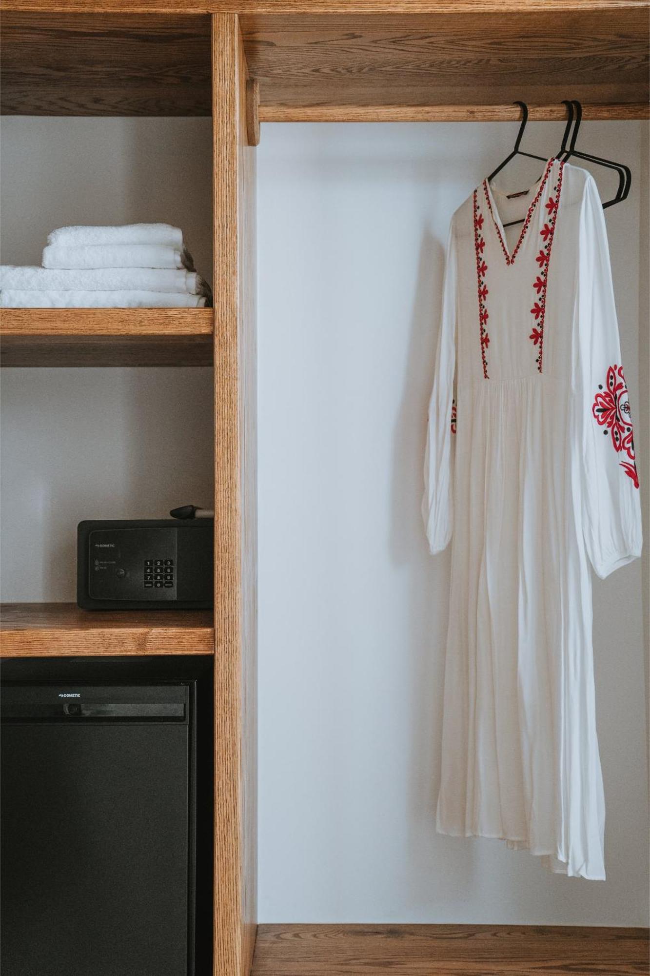 Bed and Breakfast Ostria View Mykonos Mykonos Town Экстерьер фото